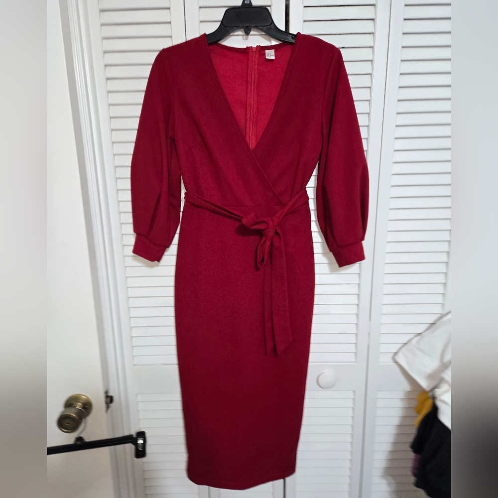 Elegant Women's S Burgundy V-Neck Dress - Picture 2 of 12